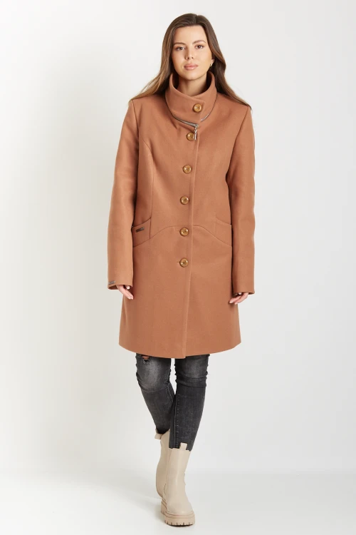 Agnieszka loden camel #2