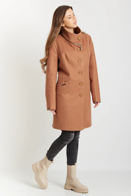 Agnieszka loden camel #3