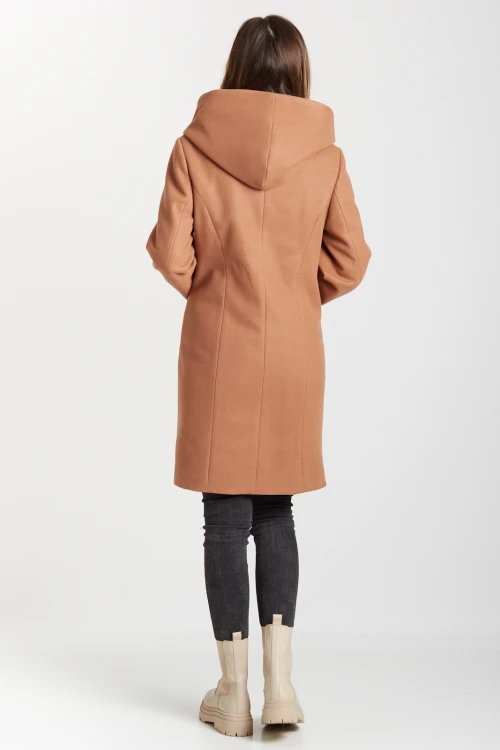 Agnieszka loden camel #9